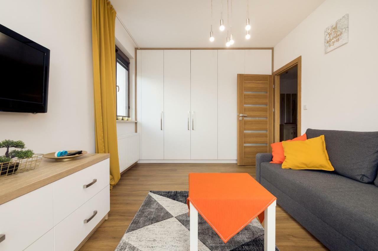 Wola Business Apartments Варшава Экстерьер фото