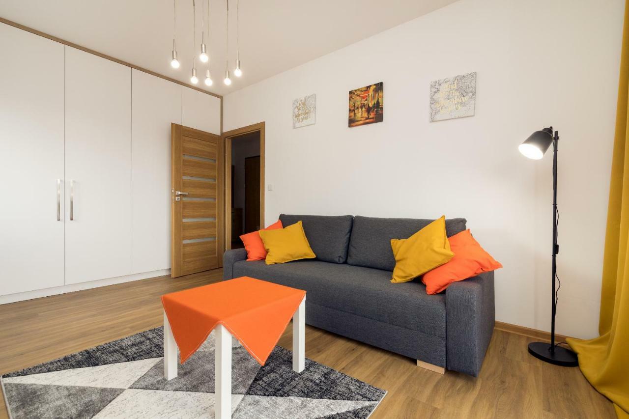 Wola Business Apartments Варшава Экстерьер фото