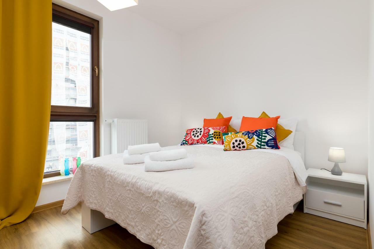 Wola Business Apartments Варшава Экстерьер фото